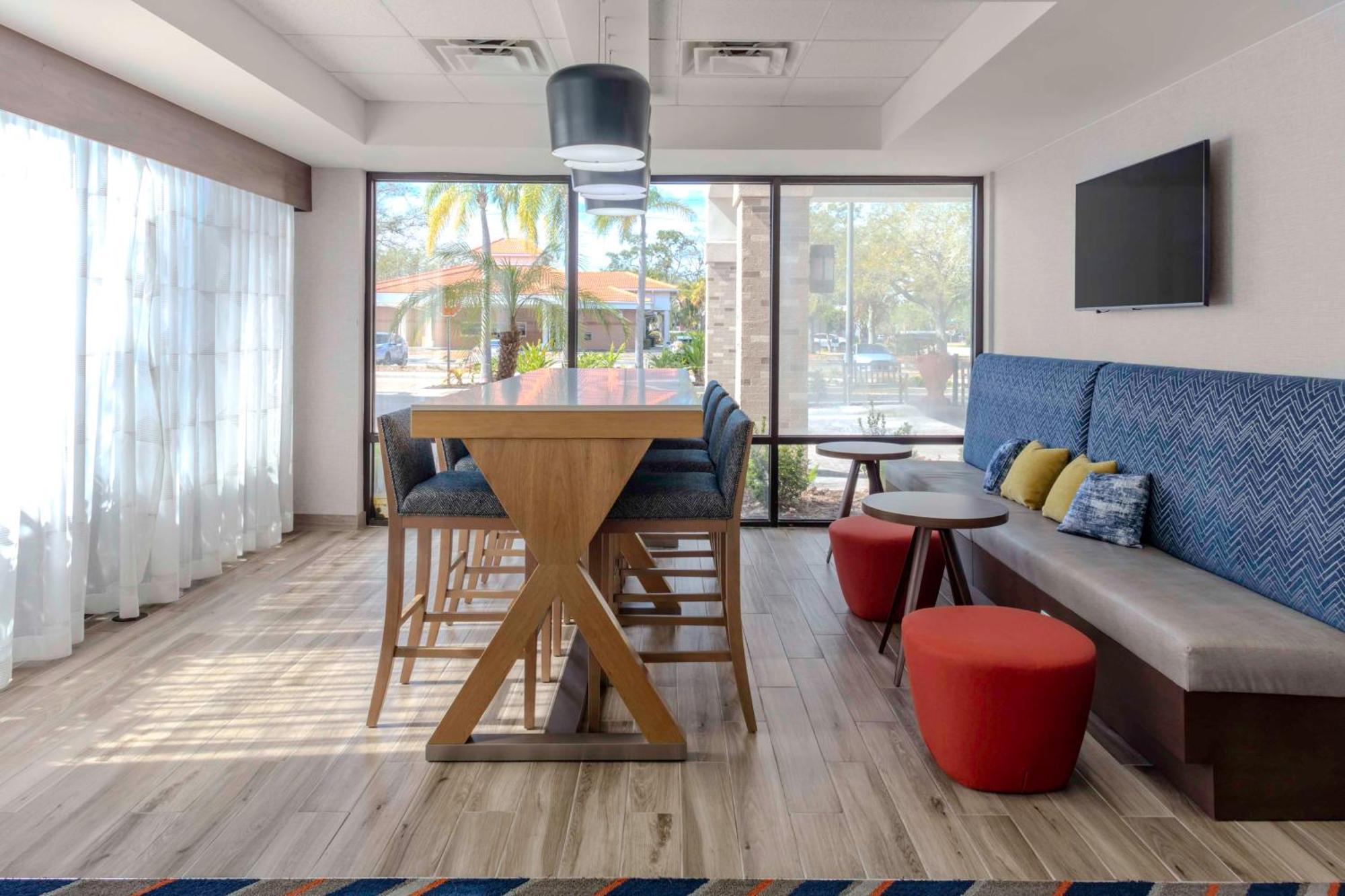 Hotel Hampton Sarasota I-75 Bee Ridge 3*